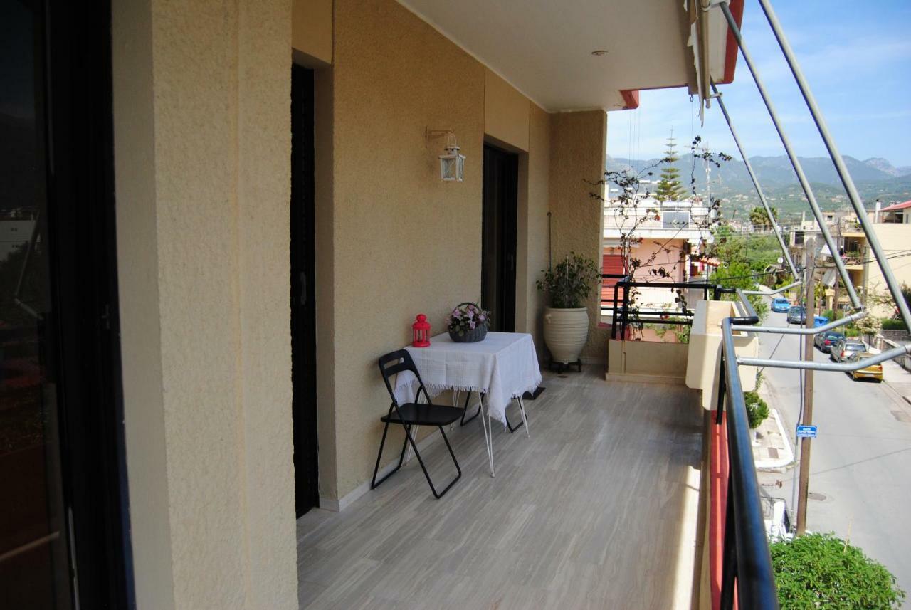 Apartment By The Beach Kalamata Extérieur photo