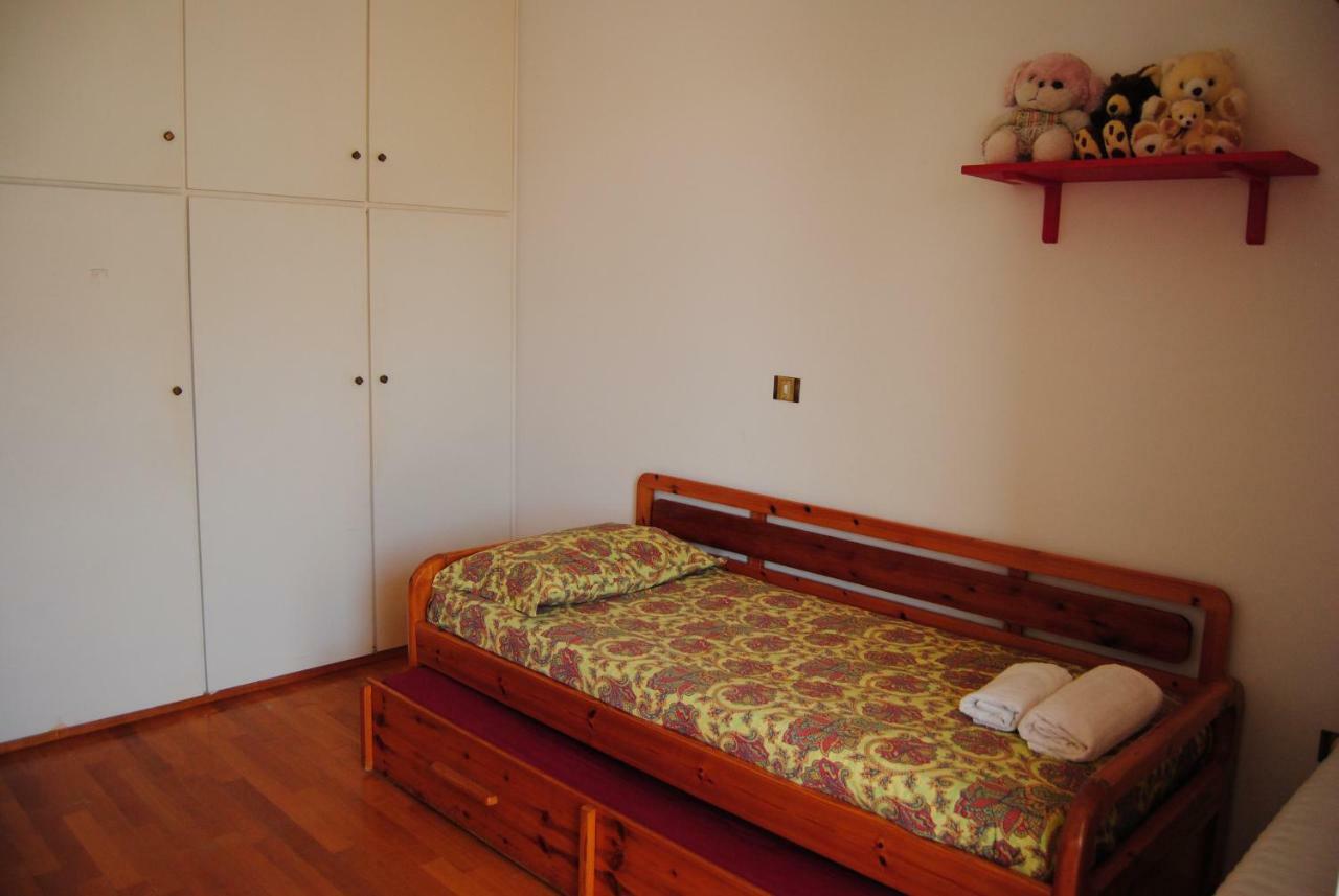 Apartment By The Beach Kalamata Extérieur photo