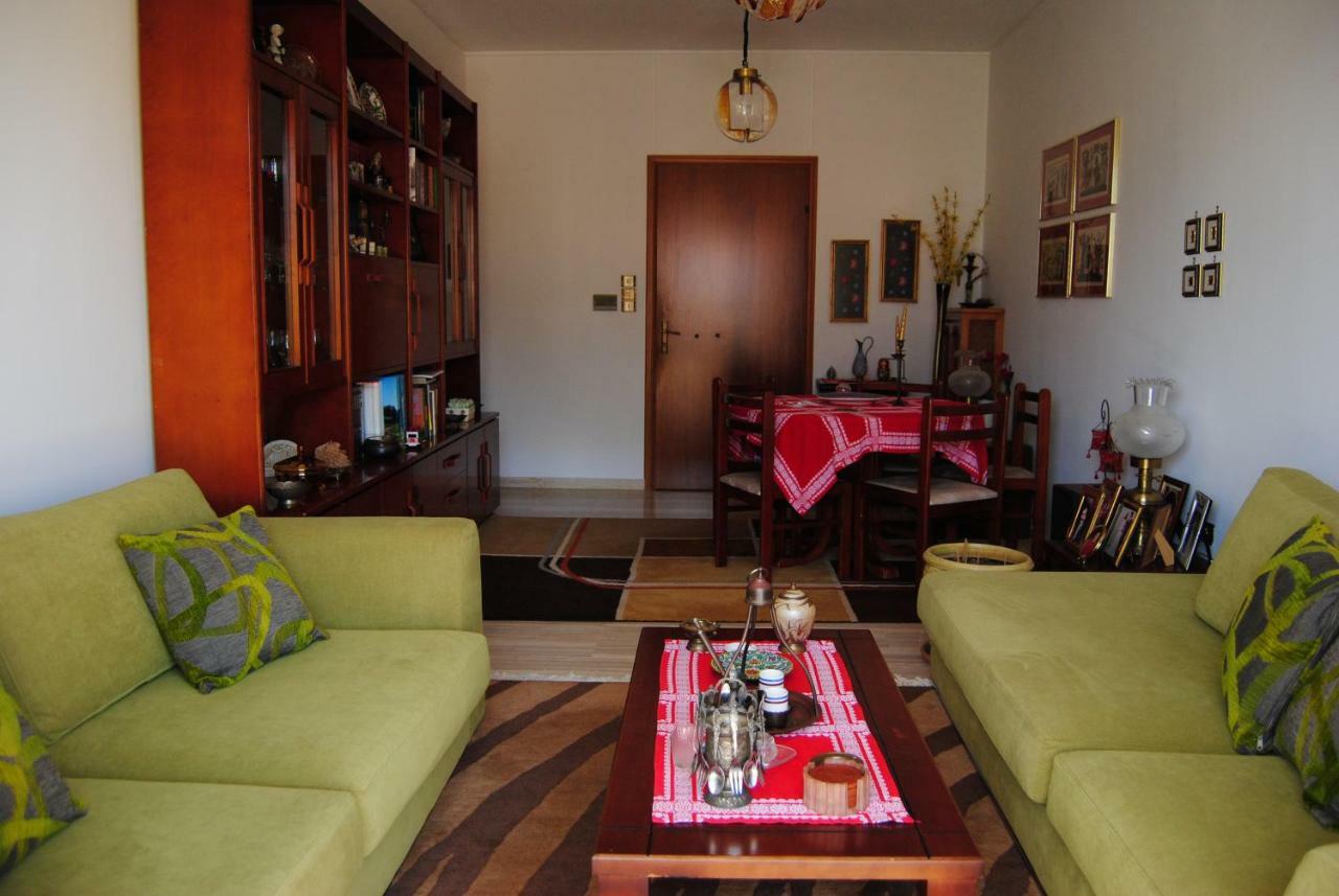 Apartment By The Beach Kalamata Extérieur photo