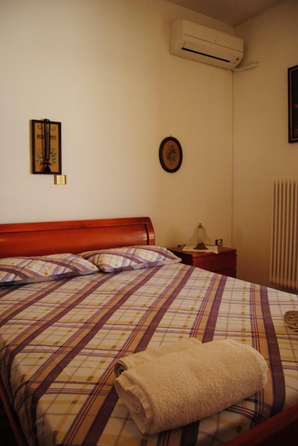Apartment By The Beach Kalamata Extérieur photo